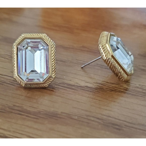 Vintage Swarovski Earrings Gold Tone Emerald Cut White Crystal Swan Signed - Picture 2 of 5